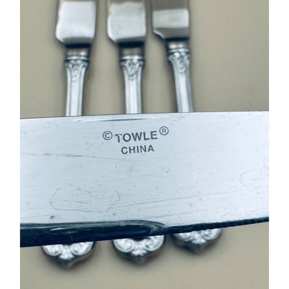 Set of 4 Towle OLD COLONIAL 18/10 Stainless Dinner Table Knives - Picture 4 of 5
